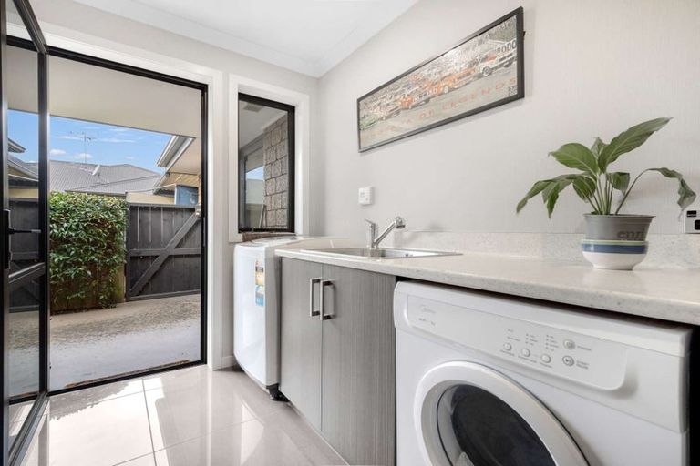 Photo of property in 1 Naomi Place, Cambridge, 3434