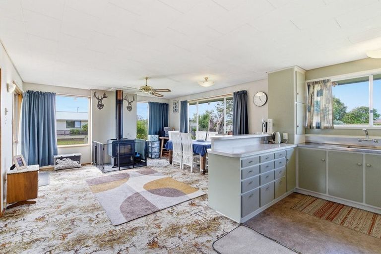Photo of property in 28 Newcastle Street, Riversdale, 9776