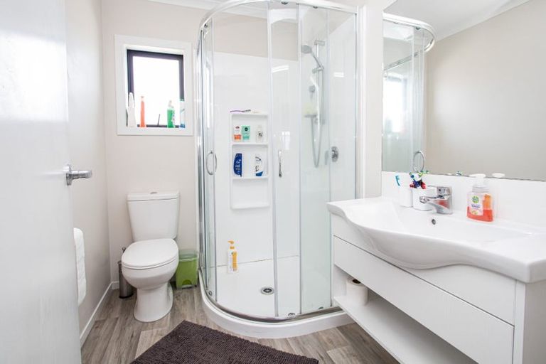 Photo of property in 9u2 Heath Street, Saint Andrews, Hamilton, 3200