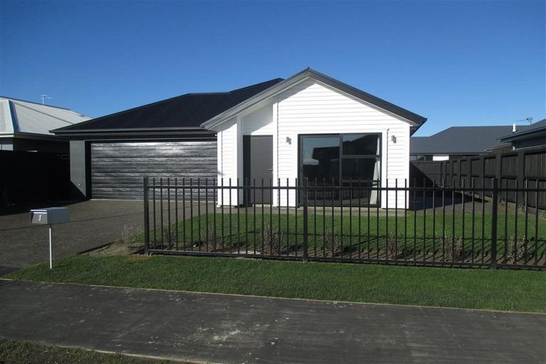 Photo of property in 8 Limbrick Crescent, Wigram, Christchurch, 8042