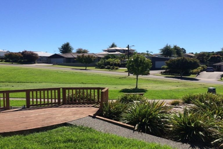 Photo of property in 46 Merriman Place, Pyes Pa, Tauranga, 3112