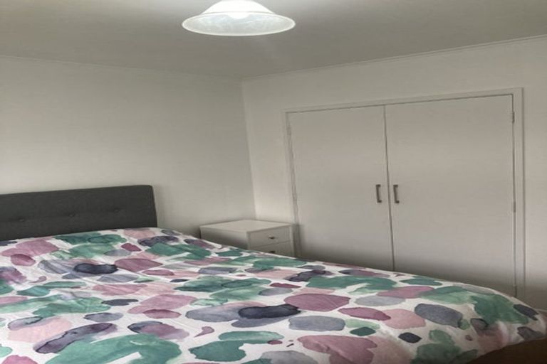 Photo of property in 3 Thurleigh Grove, Karori, Wellington, 6012