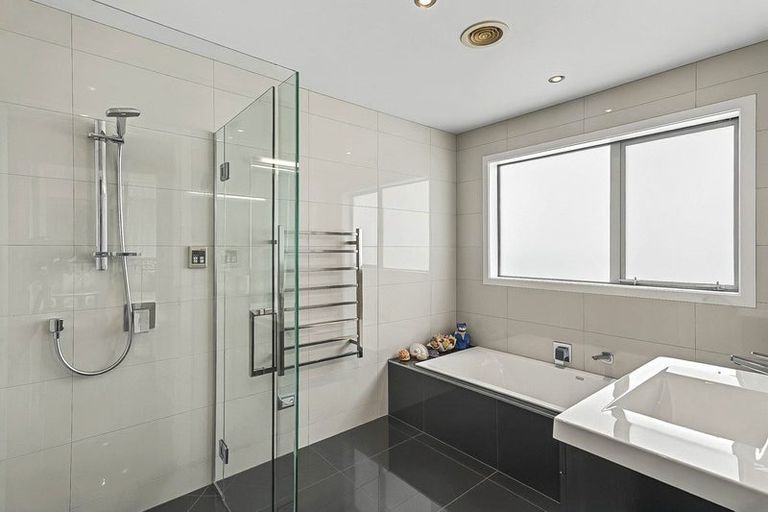 Photo of property in 77 Kotuku Drive, Paraparaumu Beach, Paraparaumu, 5032