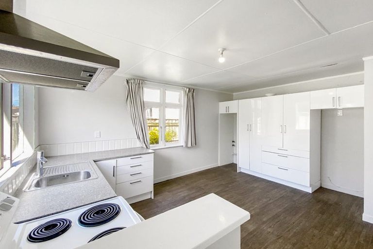Photo of property in 6 Murray Street, Aramoho, Whanganui, 4500