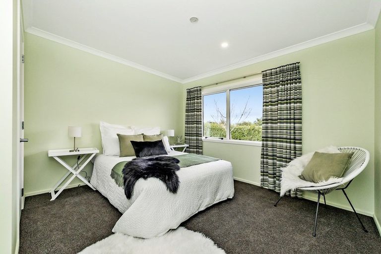 Photo of property in 60 Jacks Drive, West Melton, 7618