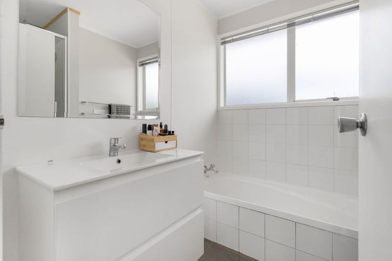 Photo of property in 49 Boundary Road, Opaheke, Papakura, 2113