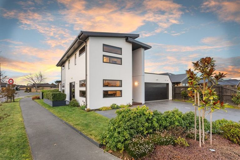 Photo of property in 24 Grey Way, Russley, Christchurch, 8042