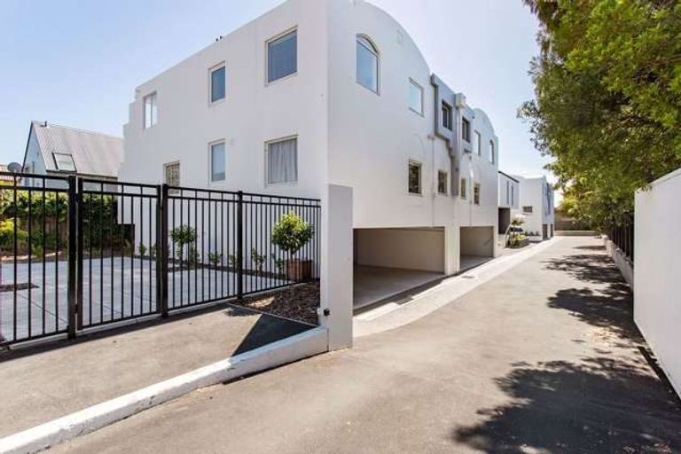 Photo of property in 1/102 Rossall Street, Merivale, Christchurch, 8014