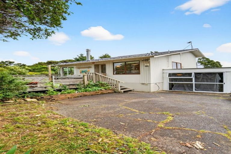 Photo of property in 2/39 Brunton Place, Glenfield, Auckland, 0629