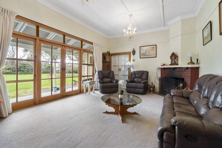 Photo of property in 7 Calico Line, Marton, 4710