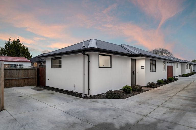 Photo of property in 30a/2 Northcote Road, Northcote, Christchurch, 8052