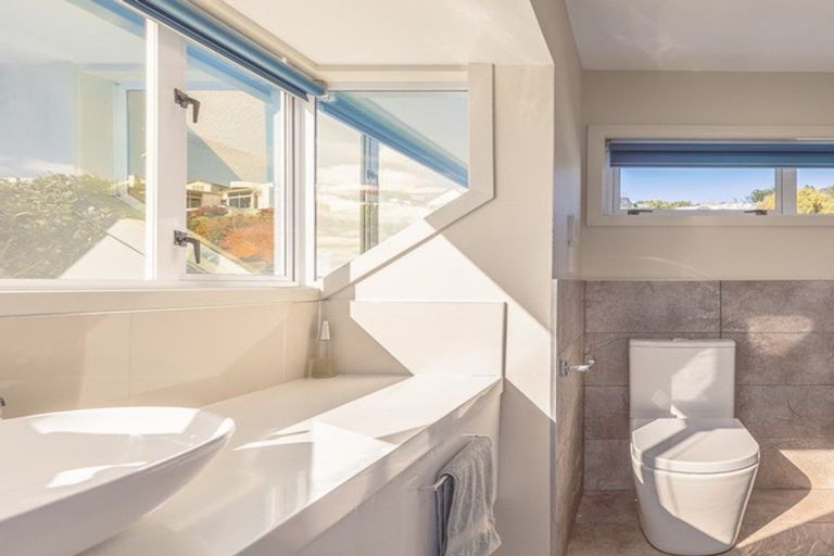 Photo of property in 37 Longhurst Terrace, Cashmere, Christchurch, 8022