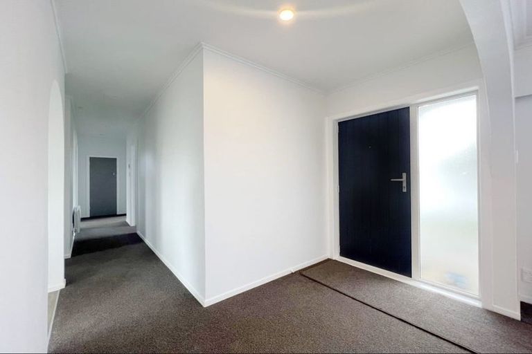 Photo of property in 12 Pryce Place, Silverdale, Hamilton, 3216
