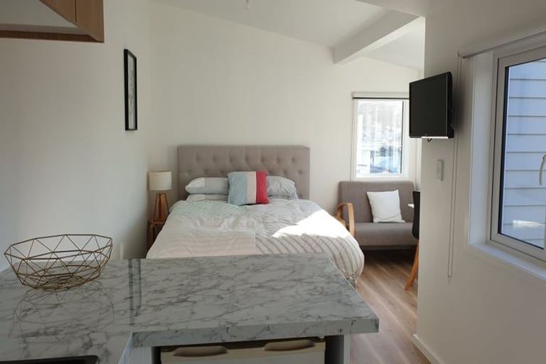 Photo of property in 122 Constable Street, Newtown, Wellington, 6021