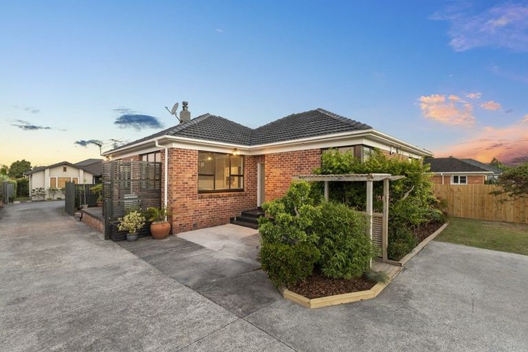 Photo of property in 55 Cambridge Terrace, Papatoetoe, Auckland, 2025