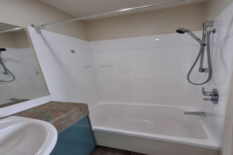 Photo of property in Hume House, 29/152 The Terrace, Wellington Central, Wellington, 6011