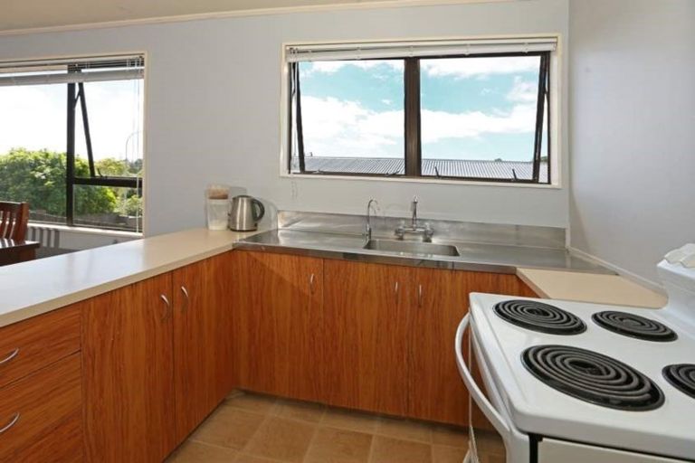 Photo of property in 188 Solar Road, Glen Eden, Auckland, 0602