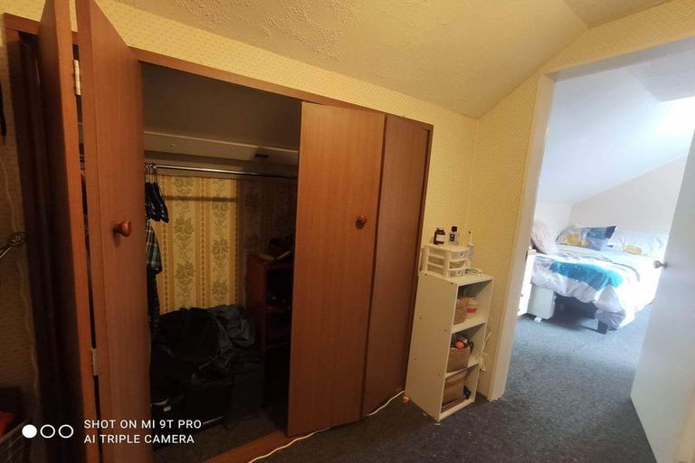 Photo of property in 104 Tauhinu Road, Miramar, Wellington, 6022