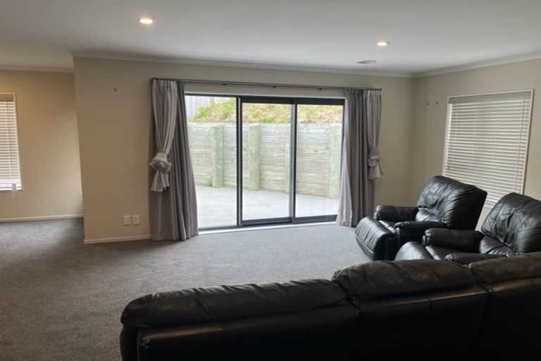 Photo of property in 6 Moston Grove, Churton Park, Wellington, 6037