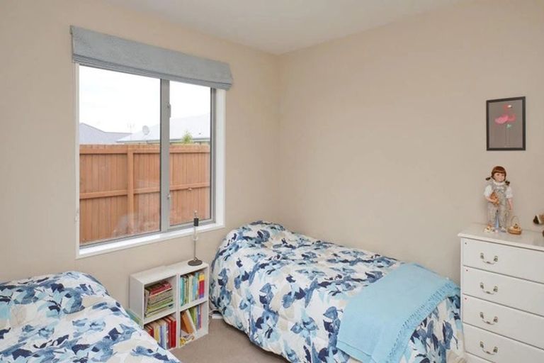 Photo of property in 17 Galatos Street, Rangiora, 7400