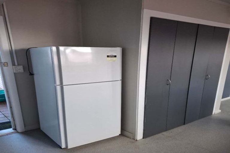 Photo of property in 39 Fraser Avenue, Johnsonville, Wellington, 6037