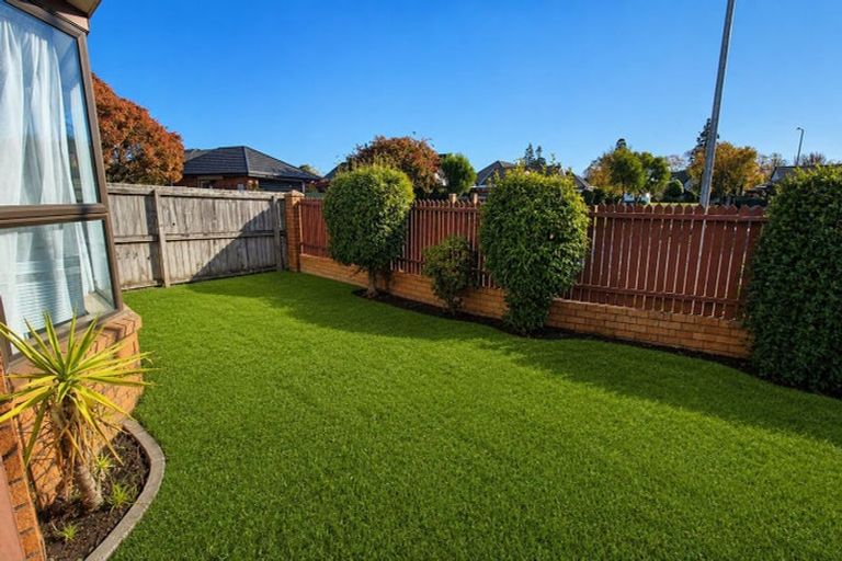 Photo of property in 1/15 Wynand Place, Sockburn, Christchurch, 8042