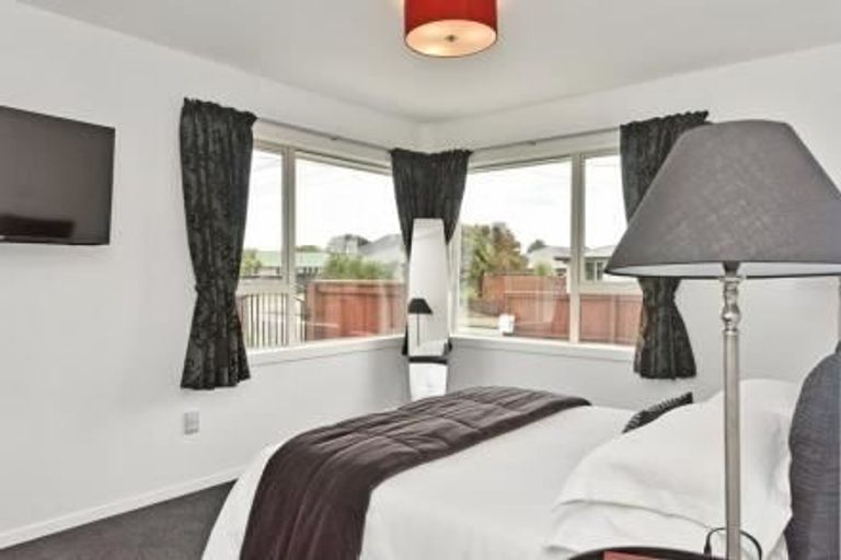 Photo of property in 37 Santa Rosa Avenue, Halswell, Christchurch, 8025