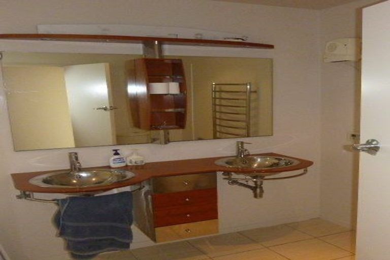 Photo of property in 108 Inglis Street, Seatoun, Wellington, 6022