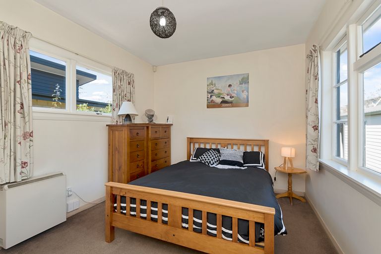 Photo of property in 166 Knowles Street, St Albans, Christchurch, 8052