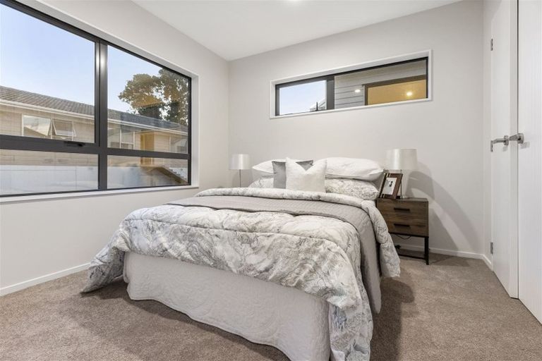 Photo of property in 51a Reynella Drive, Massey, Auckland, 0614