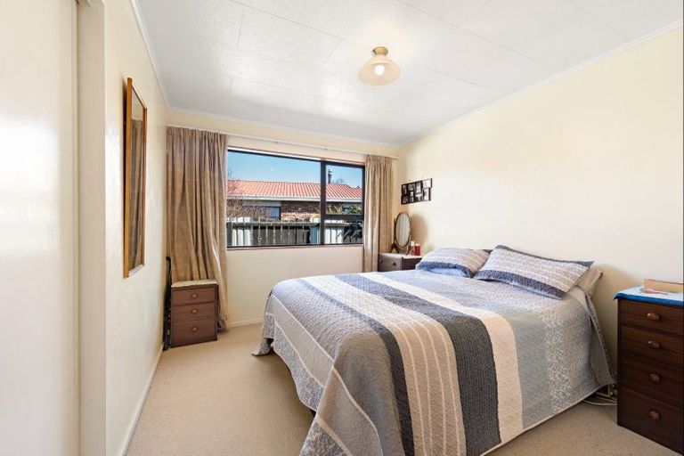 Photo of property in 15a Canning Street, Gore, 9710