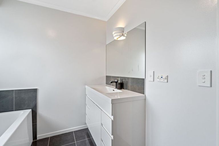Photo of property in 15a Nottingham Avenue, Halswell, Christchurch, 8025