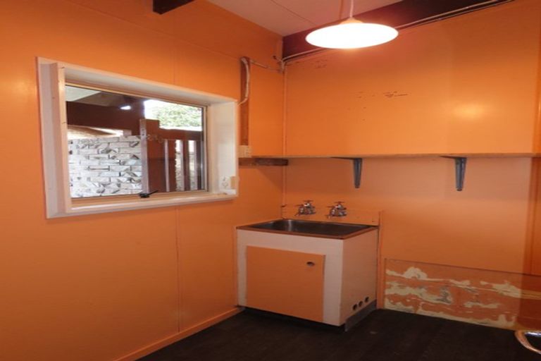 Photo of property in 4/42 James Laurie Street, Henderson, Auckland, 0612