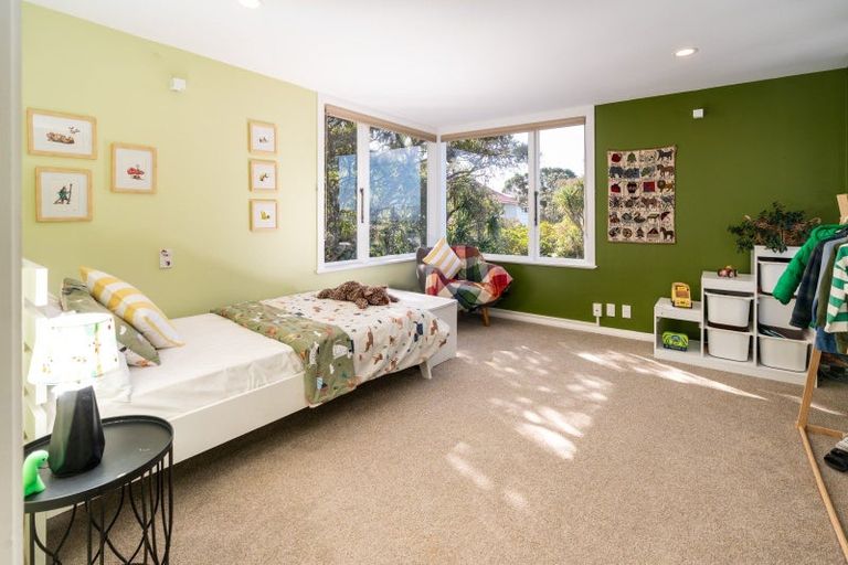 Photo of property in 113 Creswick Terrace, Northland, Wellington, 6012