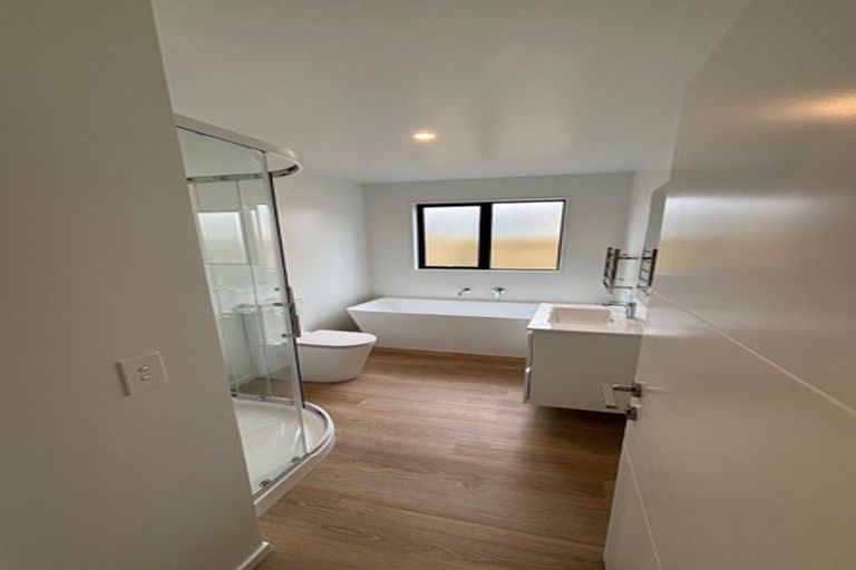 Photo of property in 28 John Gibb Street, Belfast, 8051