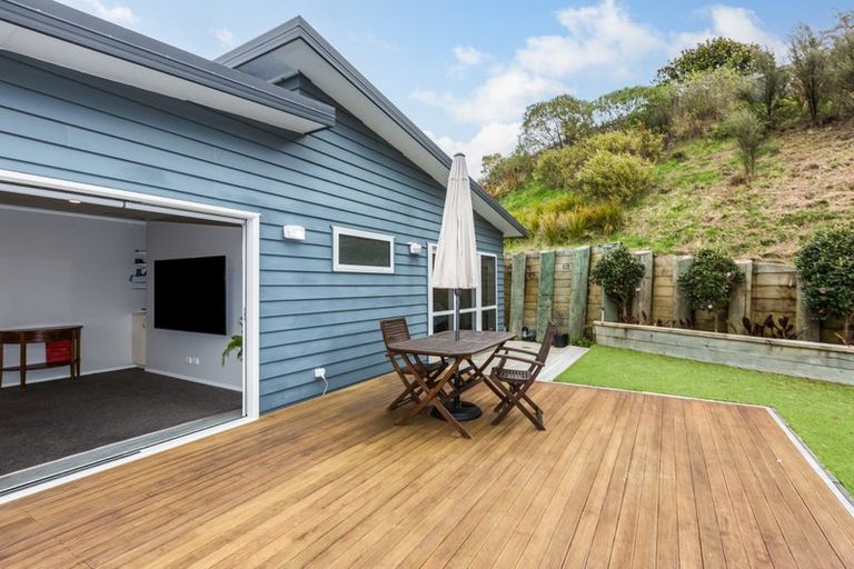 Photo of property in 136 Navigation Drive, Whitby, Porirua, 5024