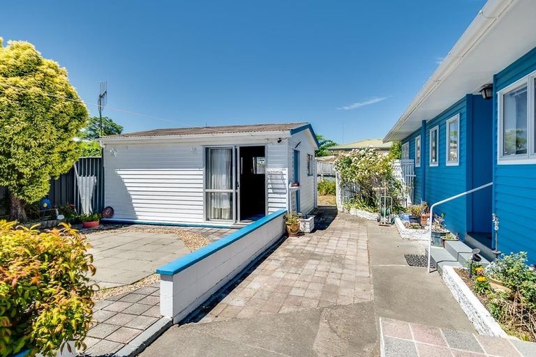 Photo of property in 4 Elliott Street, Taradale, Napier, 4112