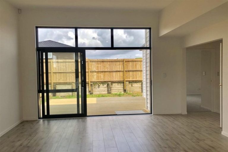 Photo of property in 7 Hoiho Road, Pukekohe, 2120