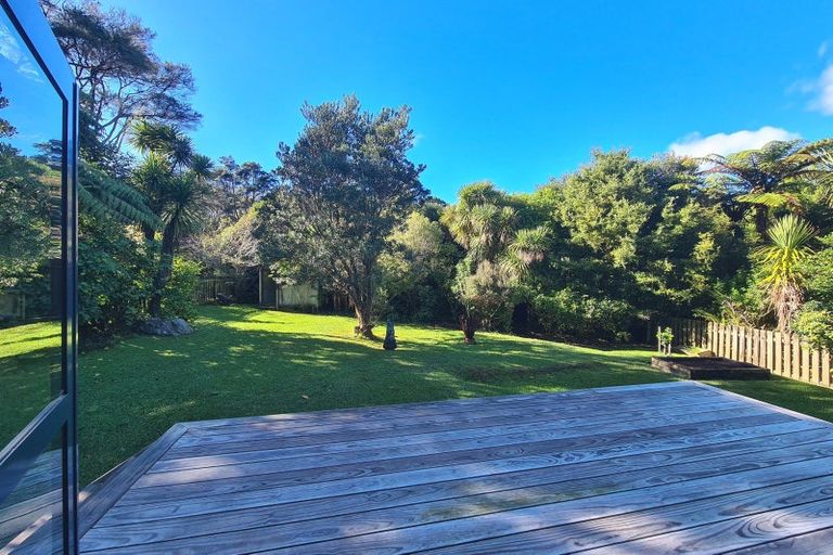 Photo of property in 70 Driving Creek Road, Coromandel, 3506
