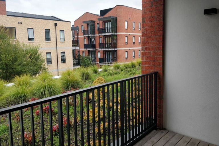 Photo of property in 109/81 Mapou Road, Hobsonville, Auckland, 0616