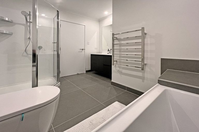 Photo of property in 25/1 Scott Road, Hobsonville, Auckland, 0616