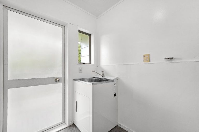 Photo of property in 6b Thebes Street, Pomare, Rotorua, 3015
