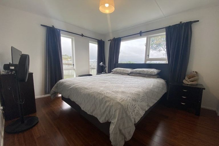 Photo of property in 1 Garboard Lane, Whitby, Porirua, 5024