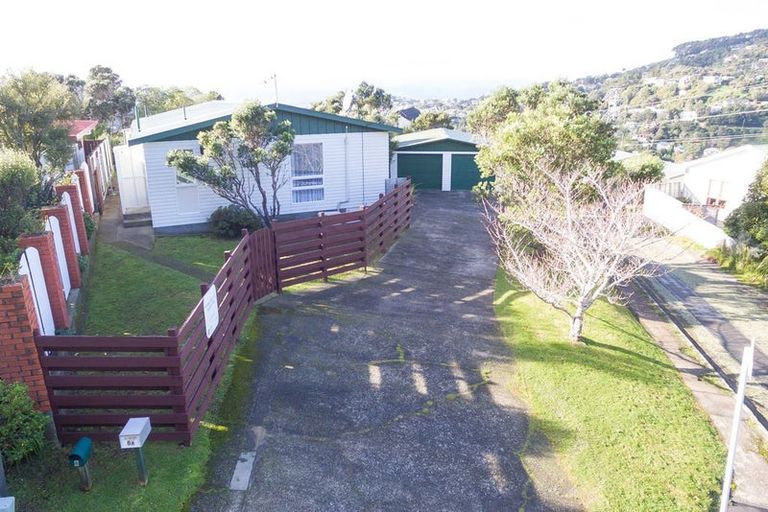 Photo of property in 6 Downing Street, Crofton Downs, Wellington, 6035