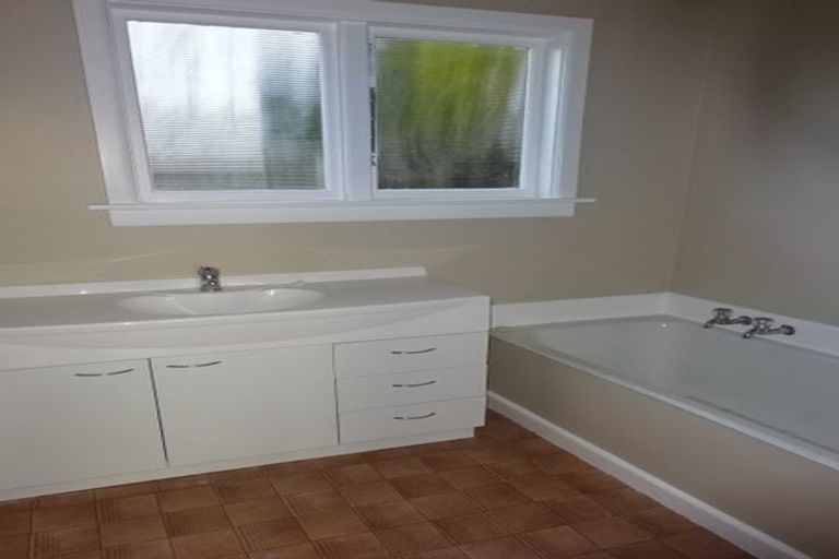 Photo of property in 4 Muirson Avenue, Hoon Hay, Christchurch, 8025