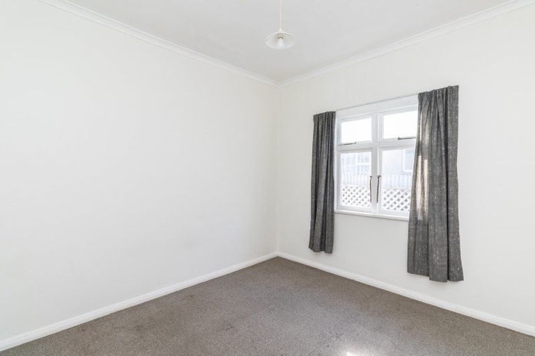 Photo of property in 1/364 The Parade, Island Bay, Wellington, 6023