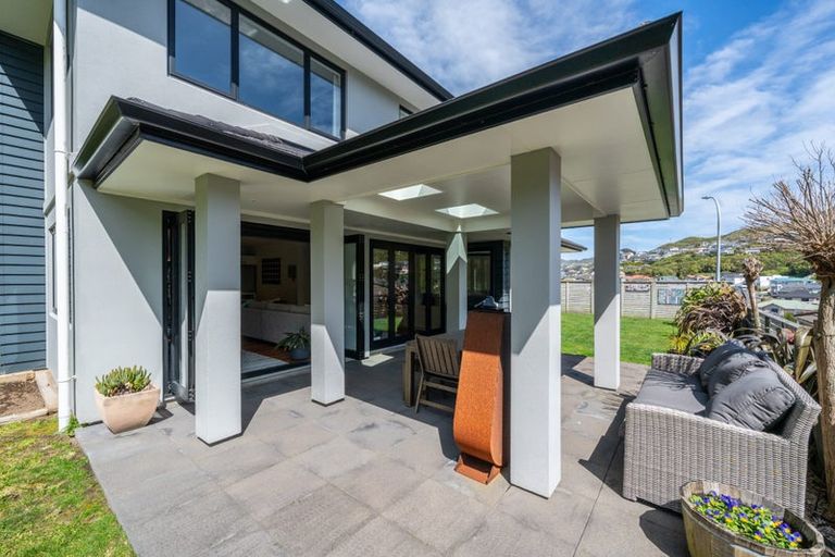 Photo of property in 6 Romaine Road, Churton Park, Wellington, 6037