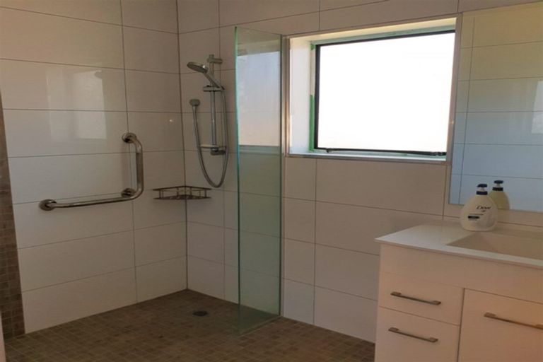 Photo of property in 1/28 Hall Street, Pukekohe, 2120