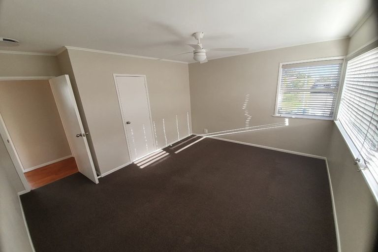 Photo of property in 5 Okataina Street, Pakuranga Heights, Auckland, 2010