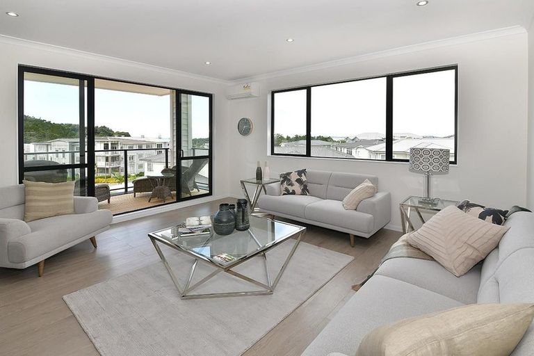 Photo of property in 61 Landmark Terrace, Orewa, 0931